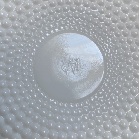 🦋Vintage🦋Westmoreland Milk Glass Hobnail Ashtray - Picture 5 of 5